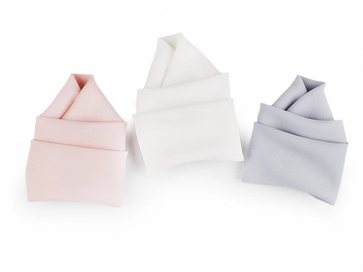 Žepni robec iz satena matte white -ročno delo