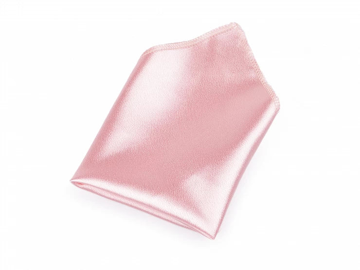 Žepni robec iz satena glossy pink -ročno delo